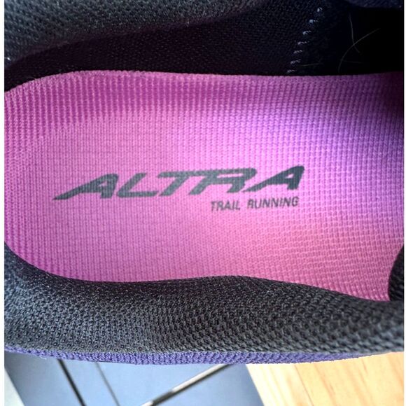 ALTRA Women's Lone Peak 7 Dark Purple Trail Running Shoe Size 8.5 Like New - Picture 14 of 15